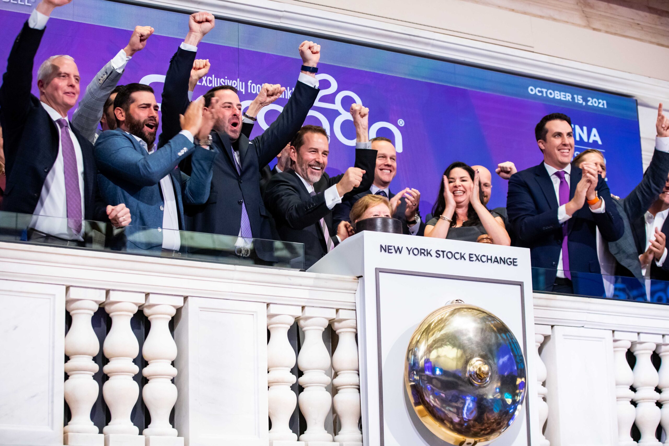 Paragon 28 (NYSE: FNA) rings The Opening Bell®

The New York Stock Exchange welcomes Paragon 28 (NYSE: FNA), today, Friday, October 15, 2021, in celebration of its Initial Public Offering. To honor the occasion, Albert DaCosta, President and CEO, and his mother, Amy DaCosta, joined by John Tuttle, NYSE Vice Chairman and Chief Commercial Officer, ring The Opening Bell®.

Photo Credit: NYSE